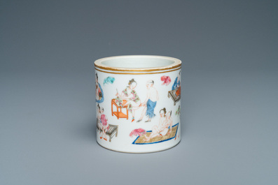 A Chinese famille rose 'erotical subject' brush pot, 1st half 19th C.