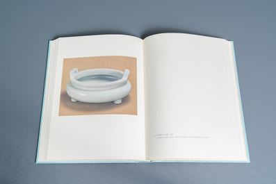 Illustrated catalogue of Sung Dynasty Porcelain in the National Palace Museum, quatre volumes, Taipei, 1973