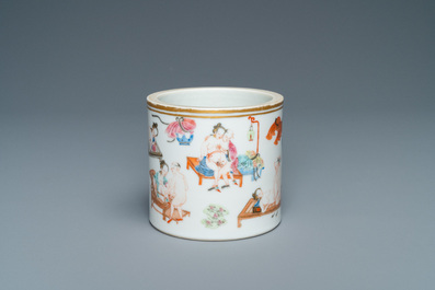 A Chinese famille rose 'erotical subject' brush pot, 1st half 19th C.