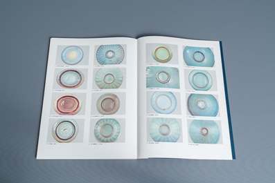 Illustrated catalogue of Sung Dynasty Porcelain in the National Palace Museum, quatre volumes, Taipei, 1973