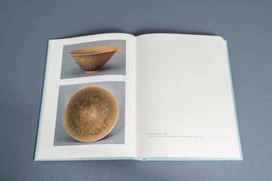 Illustrated catalogue of Sung Dynasty Porcelain in the National Palace Museum, quatre volumes, Taipei, 1973