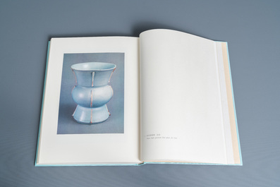 Illustrated catalogue of Sung Dynasty Porcelain in the National Palace Museum, quatre volumes, Taipei, 1973