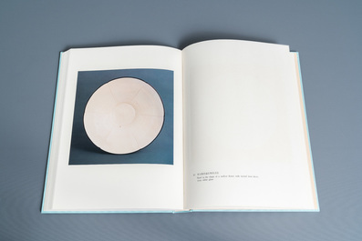 Illustrated catalogue of Sung Dynasty Porcelain in the National Palace Museum, quatre volumes, Taipei, 1973