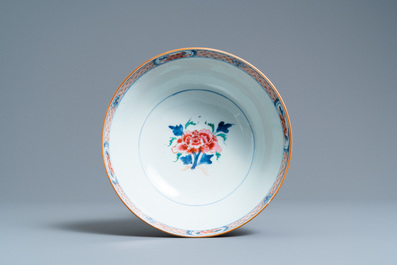 A Chinese famille rose 'phoenixes' bowl, Qianlong