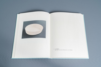 Illustrated catalogue of Sung Dynasty Porcelain in the National Palace Museum, quatre volumes, Taipei, 1973