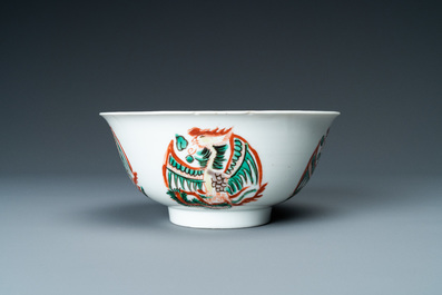 A Chinese famille verte 'phoenixes' bowl, Chenghua merk, Kangxi