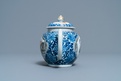A Chinese blue, white and grisaille teapot and cover, 19th C.