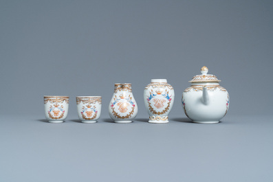Un service &agrave; th&eacute; de 20 pi&egrave;ces en porcelaine de Chine famille rose pour le march&eacute; europ&eacute;en, Qianlong