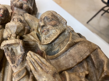 Een Engels albasten reli&euml;f met 'De aanbidding der koningen', Nottingham, 15e eeuw