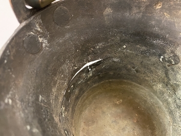 Twee bronzen wijwater emmers, Vlaanderen, 1e helft 16e eeuw