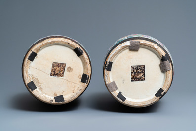 A pair of  Chinese Nanking famille rose crackle-glazed vases, 19th C.