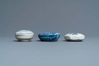 Seven Korean blue and white water droppers, 18/19th C.