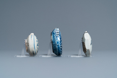 Seven Korean blue and white water droppers, 18/19th C.