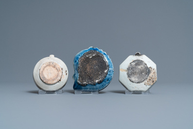 Seven Korean blue and white water droppers, 18/19th C.