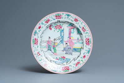 Three Chinese blue and white and famille rose dishes, Kangxi/Yongzheng