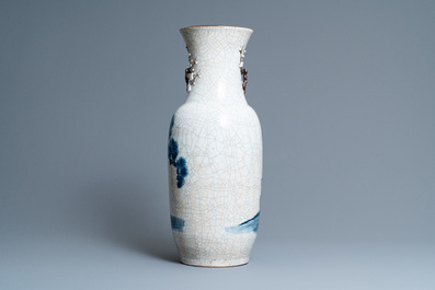 A Chinese blue and white Nanking crackle-glazed 'Li Tieguai' vase, 19th C.