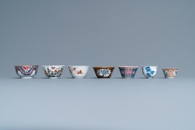 Zeven Chinese famille rose en andere koppen en schotels, Kangxi en later