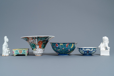 Une collection vari&eacute;e en porcelaine de Chine, 18/20&egrave;me