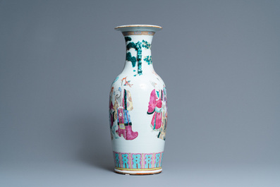 A Chinese famille rose vase, 19th C.