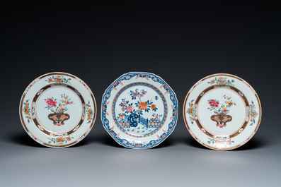 Eight Chinese famille rose plates and three famille verte cups, Kangxi/Qianlong