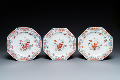 Six Chinese octagonal famille rose plates, Qianlong