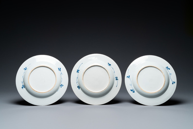 Vijf Chinese blauw-witte schotels en drie borden, Kangxi