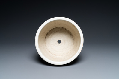 A Chinese qianjiang cai 'antiquities' jardini&egrave;re, 19/20th C.