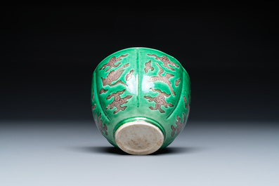A Chinese aubergine- and green-glazed 'cranes' wine cup, 19/20th C.