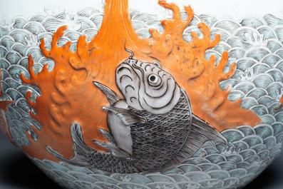 A Chinese famille verte 'tianqiu ping' vase with a dragon and carps, Qianlong mark, 19th C.