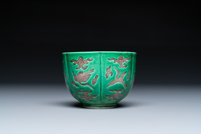 A Chinese aubergine- and green-glazed 'cranes' wine cup, 19/20th C.