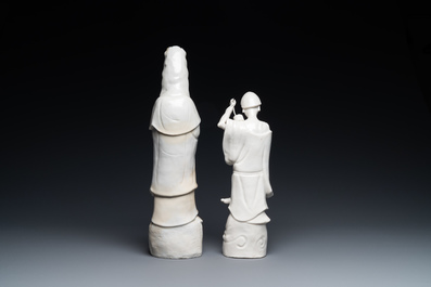 Twee Chinese blanc de Chine figuren van Liu Hai en Guanyin, Kangxi