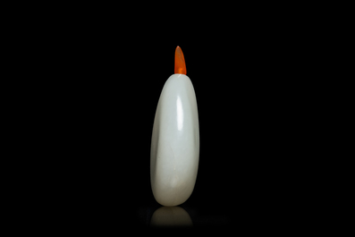 Une tabati&egrave;re en jade blanche, Chine, Qing