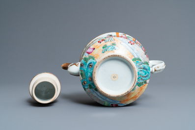 A Chinese Canton famille rose 18-piece tea service, 19th C.