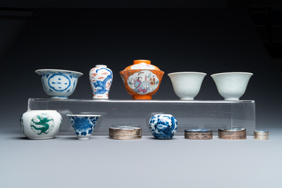 Een uitgebreide en diverse collectie Chinees porselein, Kangxi en later