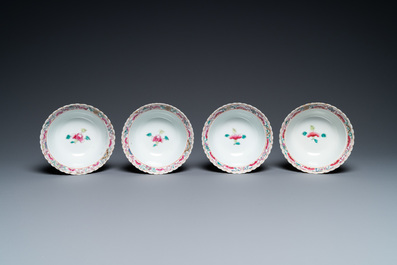 Vier Chinese famille rose kommen voor de Straits of Peranakan markt, 19e eeuw
