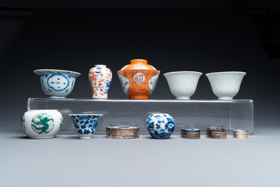 Een uitgebreide en diverse collectie Chinees porselein, Kangxi en later