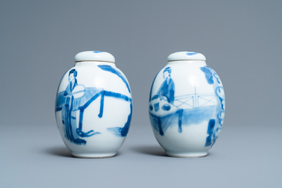 Two Chinese blue and white tea caddies and covers, Kangxi