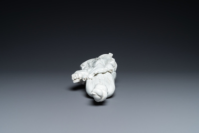 A Chinese blanc de Chine figure of Guanyin, impressed mark, 19/20th C.