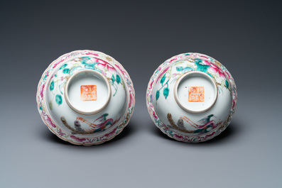 Une paire de bols en porcelaine de Chine famille rose pour le march&eacute; Straits ou Peranakan, 19&egrave;me