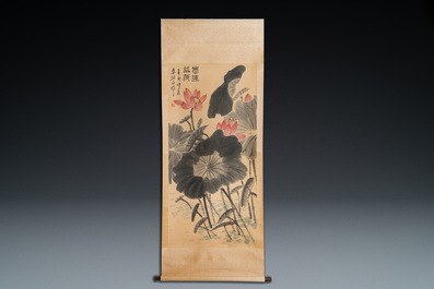 Lou Shibai (1918-2010), encre et couleurs sur papier: 'Fleurs de lotus'