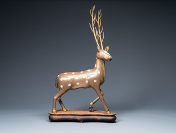 A Chinese cloisonn&eacute; model of a deer, 19/20th C.