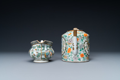 A Chinese Canton famille verte 14-piece tea service in presentation box, 19th C.