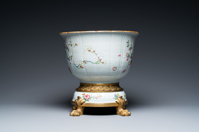 A Chinese famille rose jardini&egrave;re on ormolu bronze and porcelain stand, Qianlong