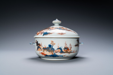 Een Chinese Imari-stijl terrine met deksel, Qianlong