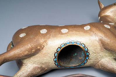 A Chinese cloisonn&eacute; model of a deer, 19/20th C.