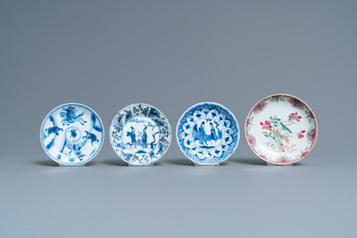 Negen Chinese blauw-witte en famille rose schotels en zes koppen, Kangxi/Qianlong