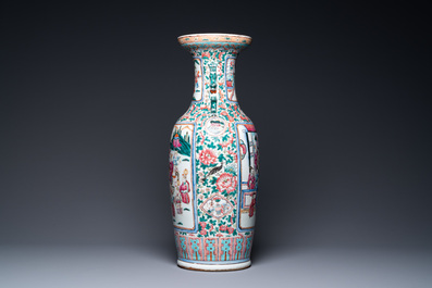 A Chinese famille rose vase, 19th C.