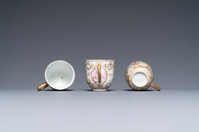 A Chinese famille rose 18-piece 'rabbit hunt' tea service, Qianlong