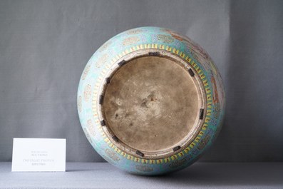 A fine Chinese turquoise-ground famille rose 'Shou' vase with immortals, Qianlong