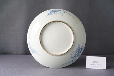 A Chinese blue and white 'peony' dish, 19th C.